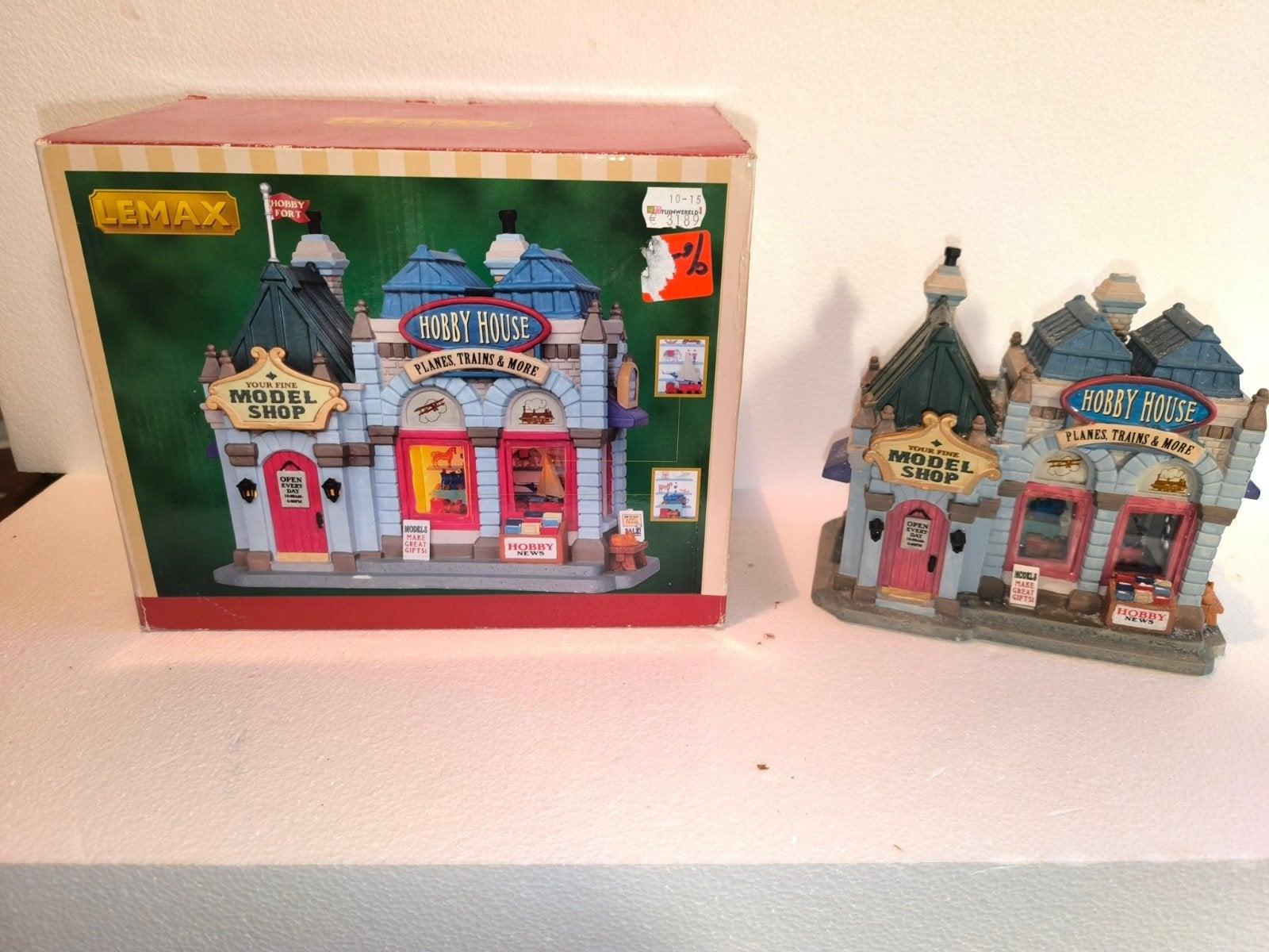 Lemax Hobby House - Miniatuur Modelwinkel, Ophalen of Verzenden, Zo goed als nieuw