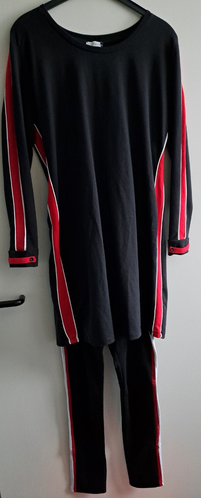 2-delig set: jurkje/tuniek met bijbehorende legging, mt L/XL, Zwart, Maat 42/44 (L), Ophalen of Verzenden, True Spirit