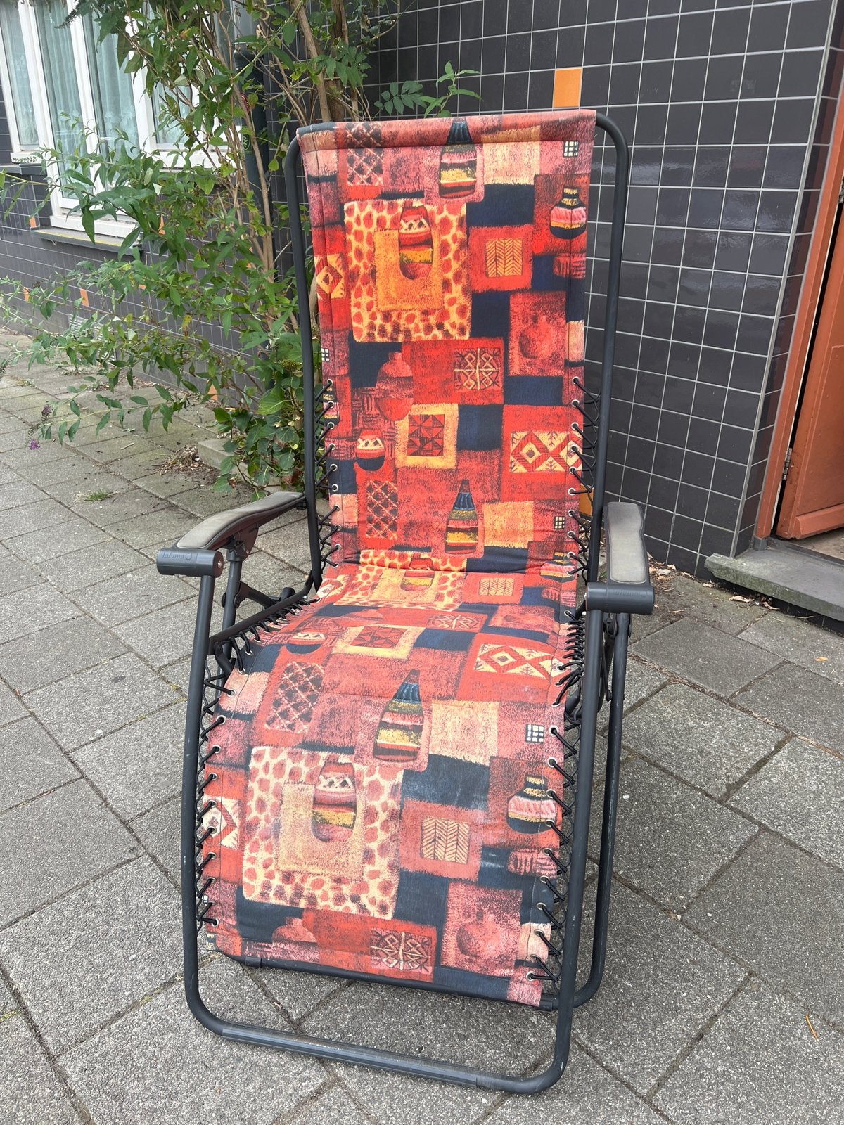 Lafuma relaxstoel met kleurrijk patroon, Ophalen, Gebruikt, Metaal, Inklapbaar