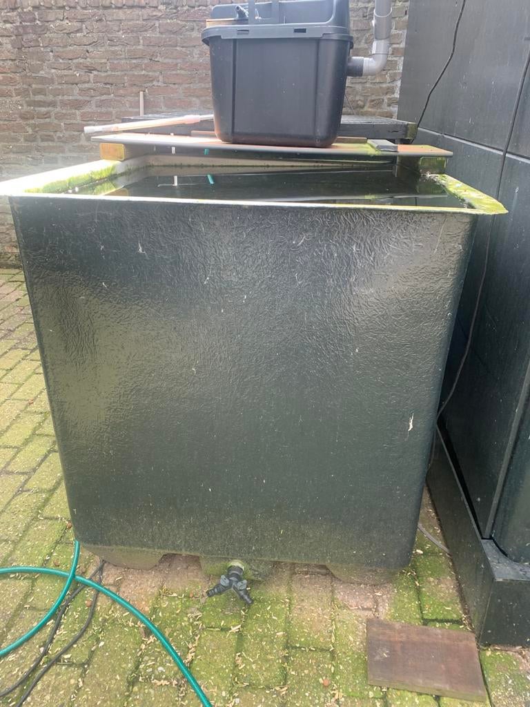 Polyester bak met uitloop B 85 xL85 en 100 hoog, Tuin en Terras, Vijvers, Ophalen of Verzenden, Gebruikt