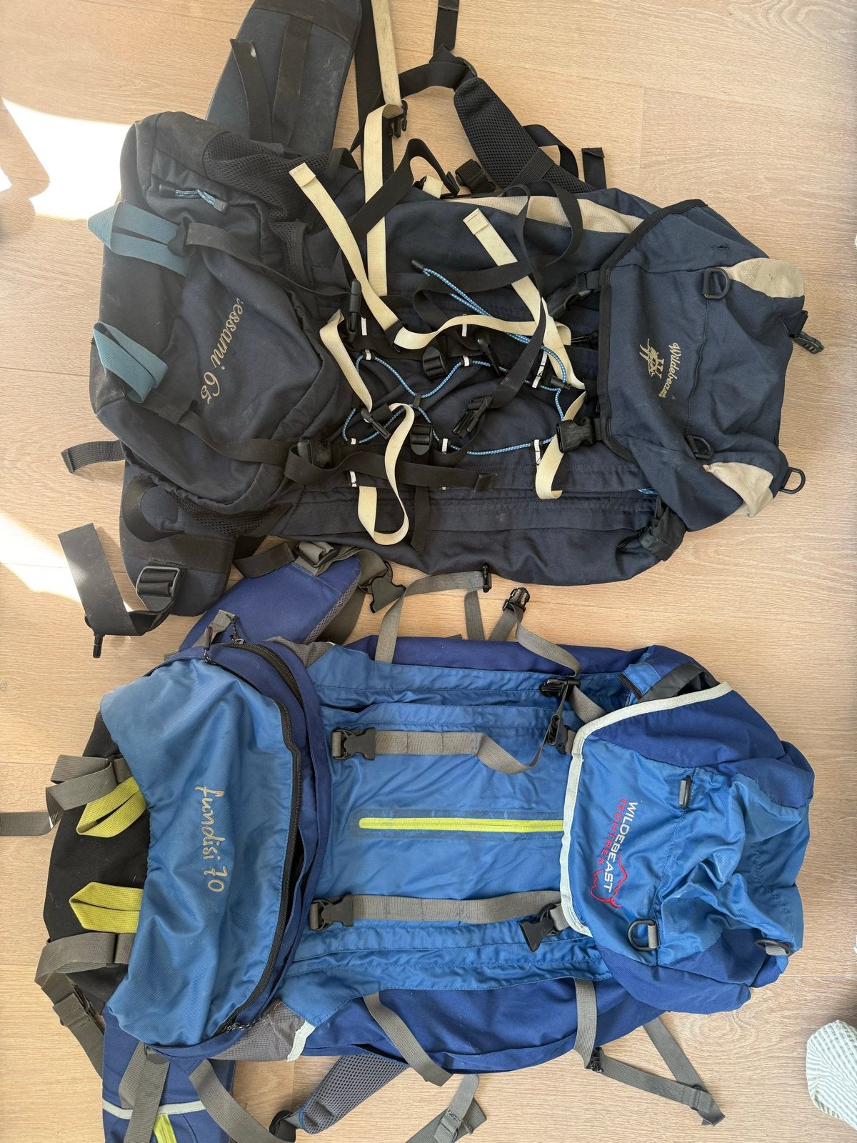 2x wildebeast backpack 65L en 70L, Sieraden, Tassen en Uiterlijk, Tassen | Reistassen en Weekendtassen, Ophalen, Gebruikt, Blauw