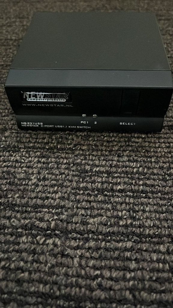 Partij 40 stuks Newstar 2-poorts USB KVM Switch - NS-231USB