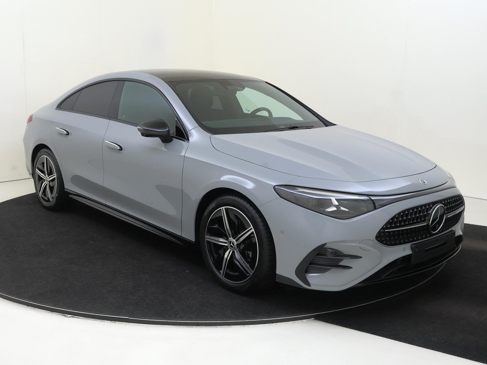 Mercedes-Benz CLA-klasse 180 Business Solution AMG / Night/, Auto's, Mercedes-Benz, 136 pk, Automatische klimaatregeling, 4 cilinders