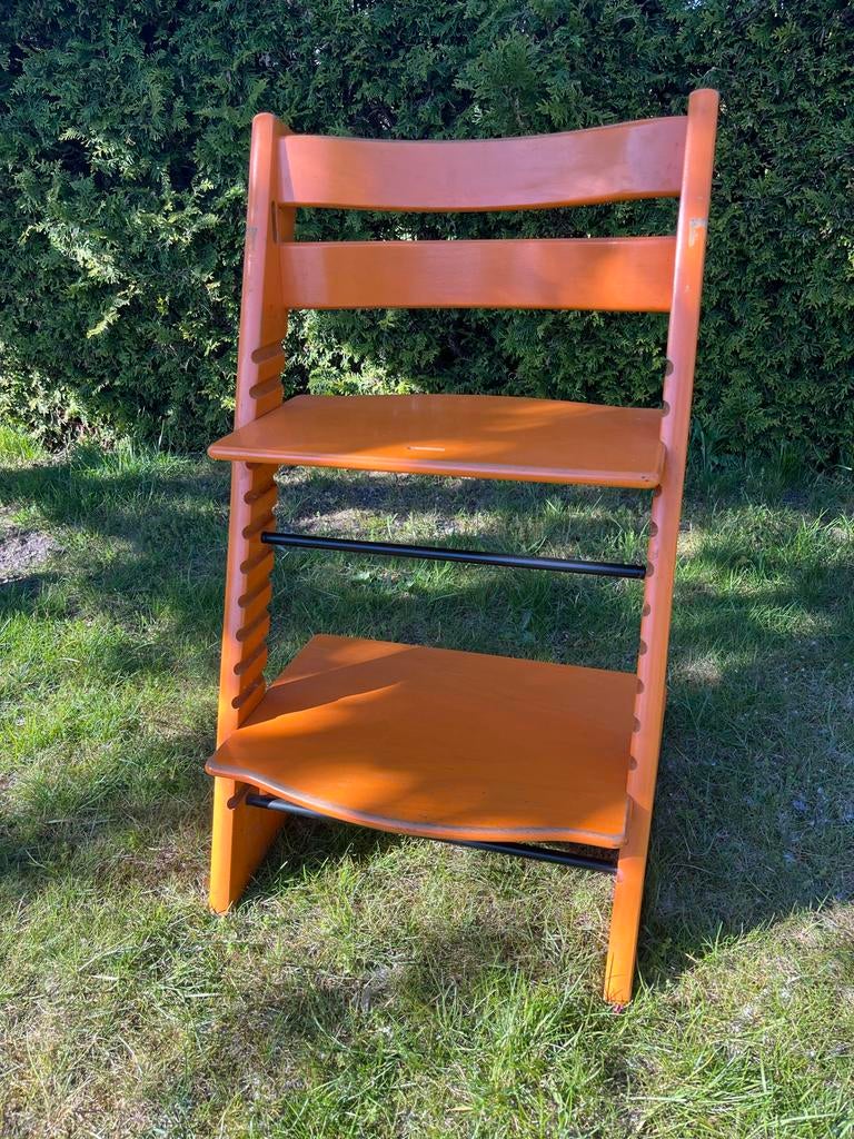 Stokke Tripp Trapp Stoel Oranje - Meegroeistoel, Kinderen en Baby's, Kinderstoelen, Ophalen, Gebruikt, Meegroeistoel, Aanschuifbaar