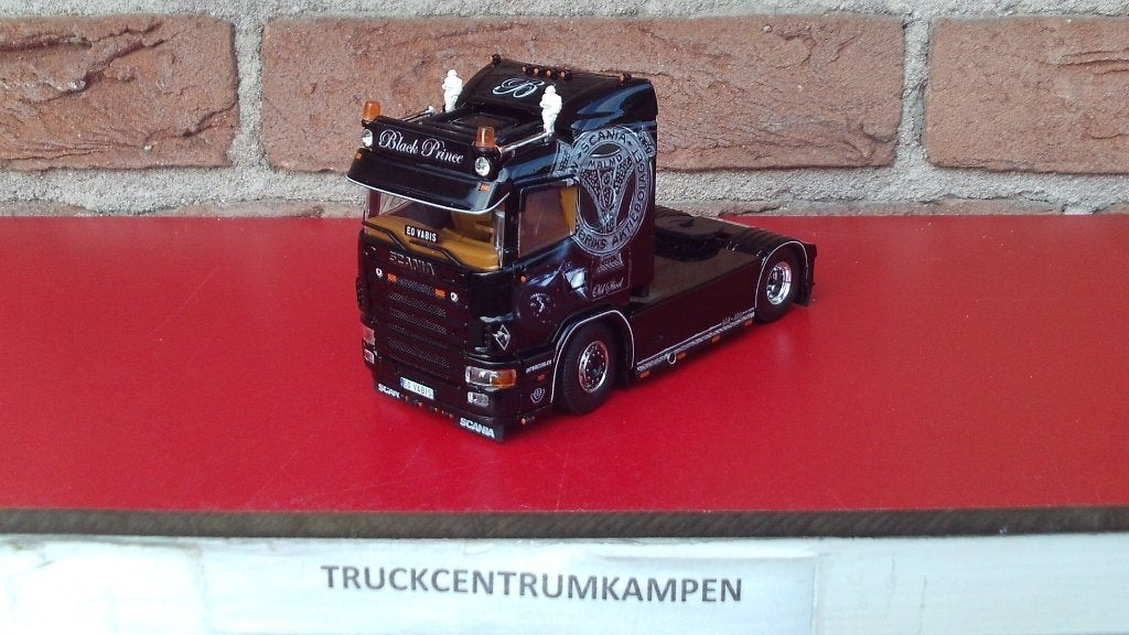 Tekno  Scania  4  Serie  4 x 2  van  Across.