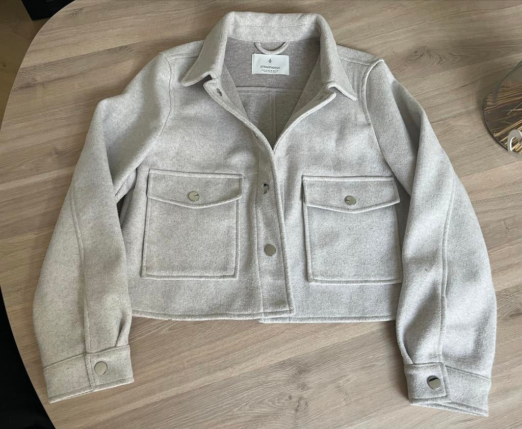 Stradivarius jasje maat M, Kleding | Dames, Ophalen of Verzenden, Zo goed als nieuw, Maat 38/40 (M), Beige