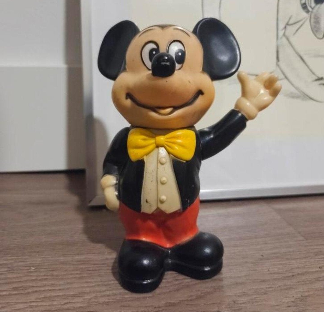 Retro Mickey Mouse Spaarpot (Walt Disney Productions), Verzamelen, Spaarpotten, Ophalen, Gebruikt, Kunststof, Strip- of Tekenfilmfiguur