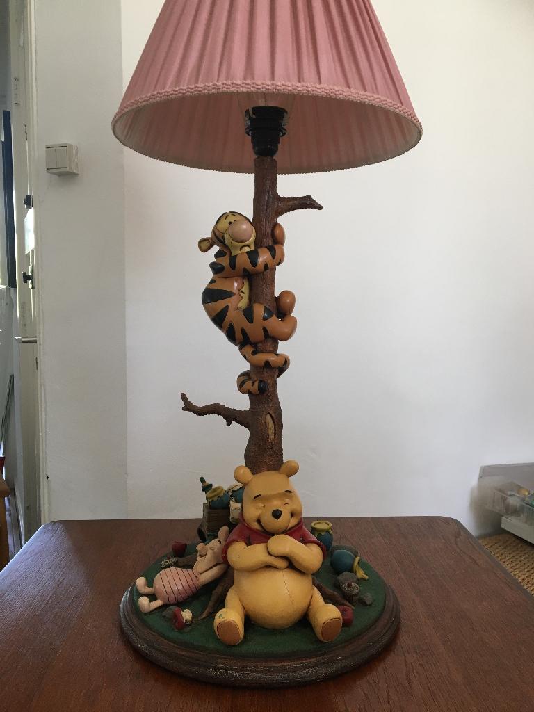 Disney lamp Winnie Pooh, Ophalen, Winnie de Poeh of vrienden, Zo goed als nieuw, Beeldje of Figuurtje