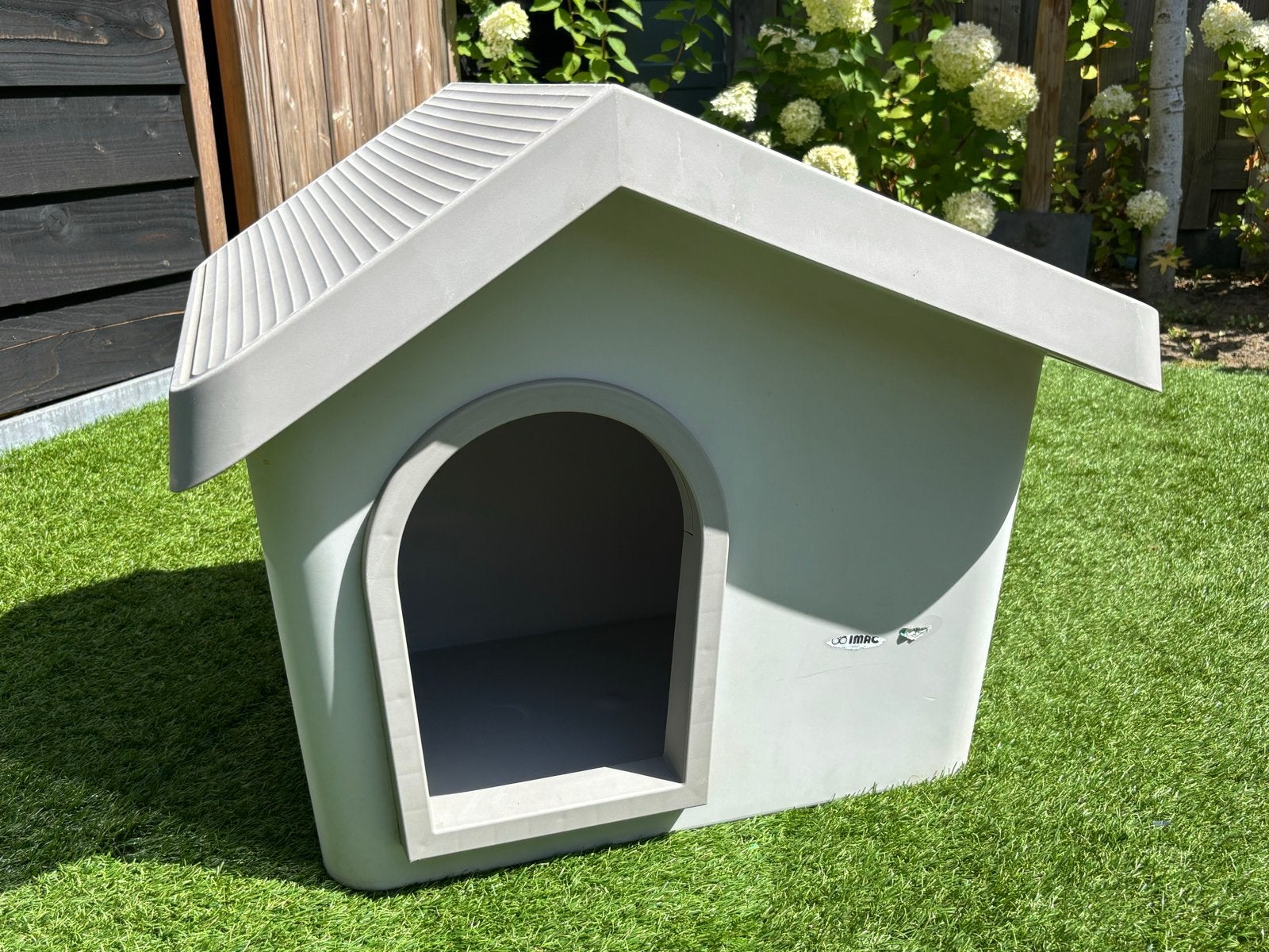 Mooi hondenhok, 100% waterdicht, Dieren en Toebehoren, Hondenhokken, Ophalen, Minder dan 65 cm, Zo goed als nieuw, Minder dan 75 cm