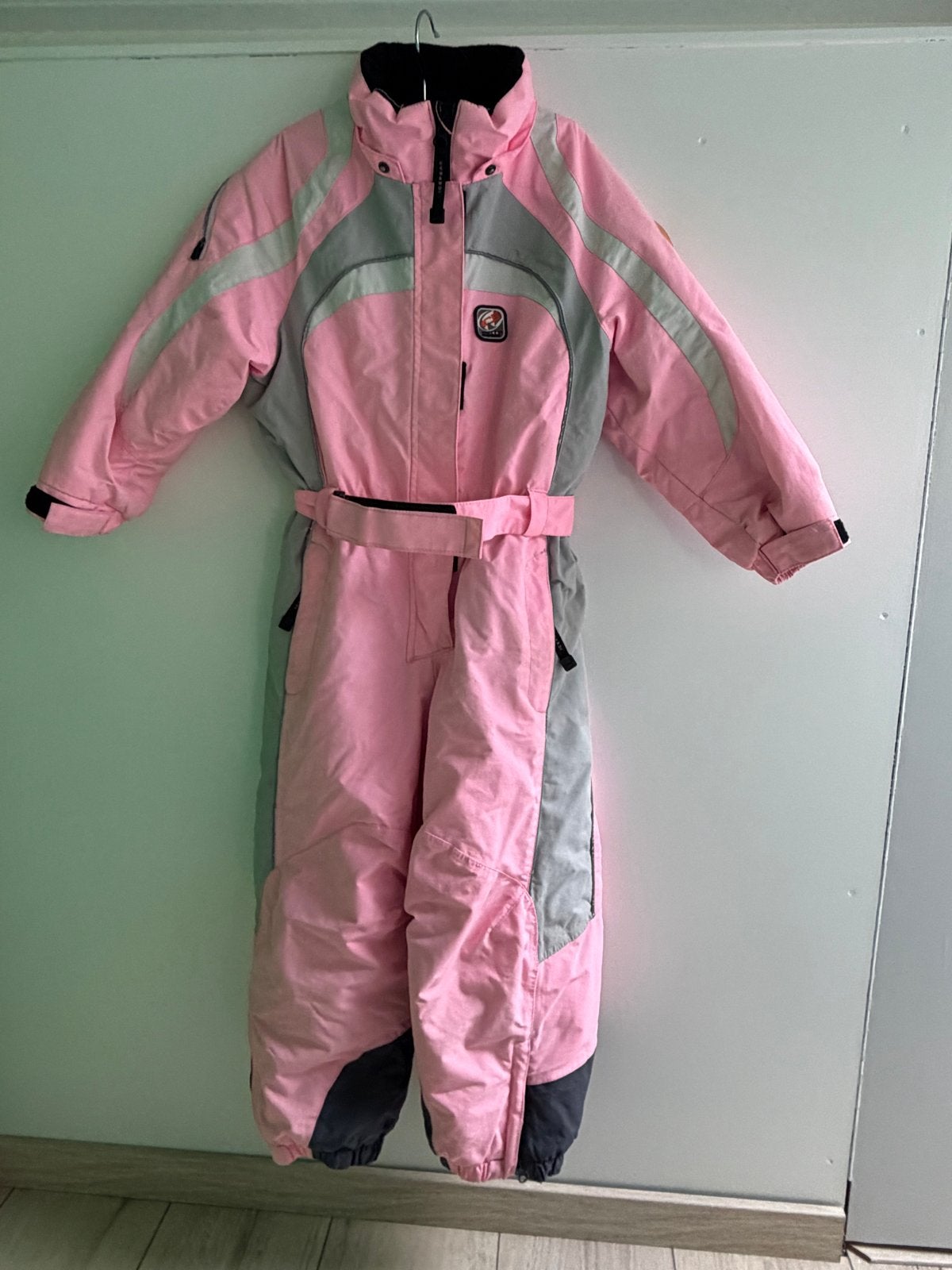 Roze Skipakje voor Kinderen - Maat 104, Kleding | Dames, Ophalen of Verzenden, Gedragen, Maat 34 (XS) of kleiner, Pak