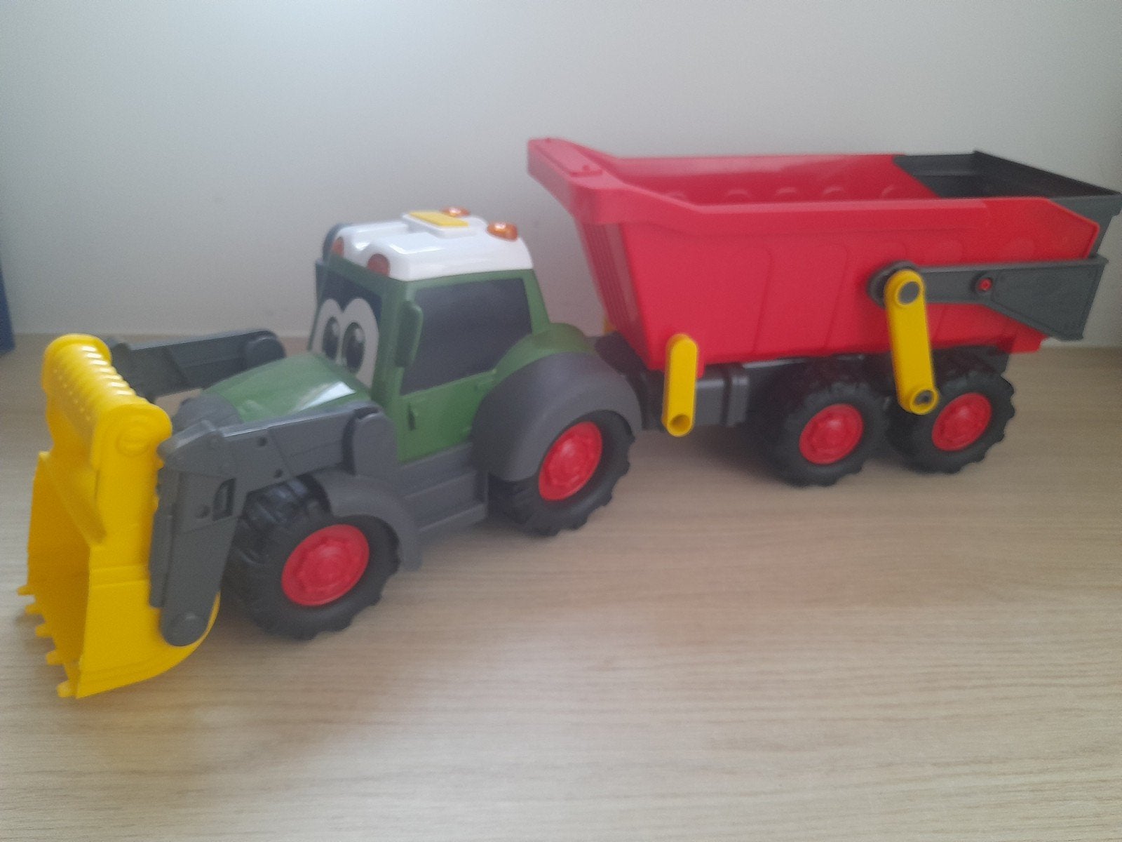 Speelgoed tractor met aanhanger en voorlader, Ophalen, Gebruikt