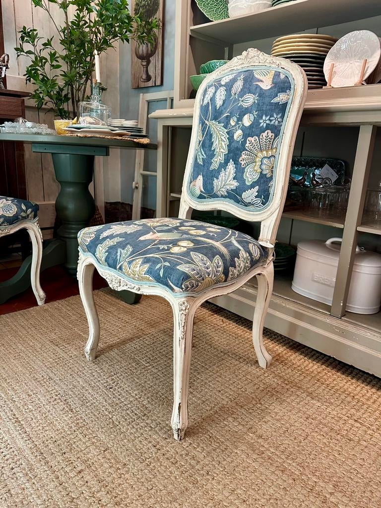 Set van 2 nieuw gestoffeerde Louis XVI stoelen, Ophalen