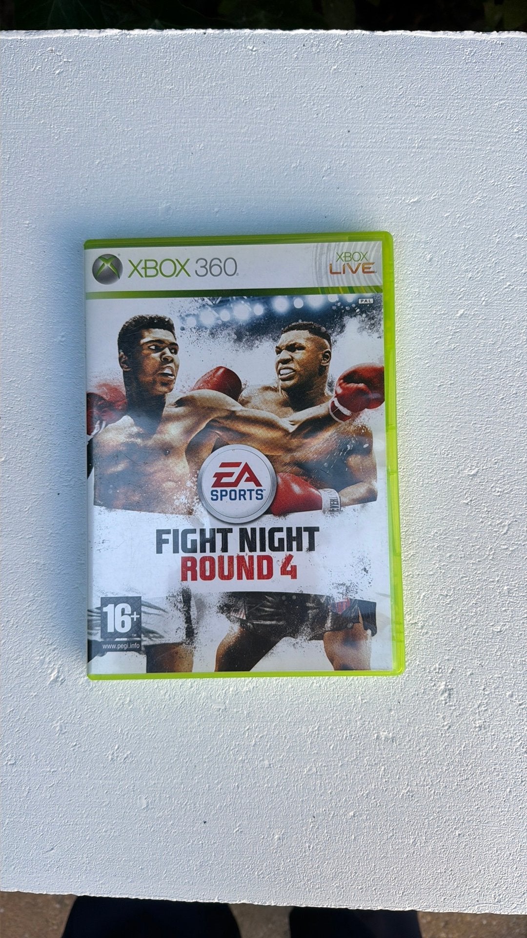 XBOX 360 fight night round 4, Ophalen, Vechten, 2 spelers, Zo goed als nieuw