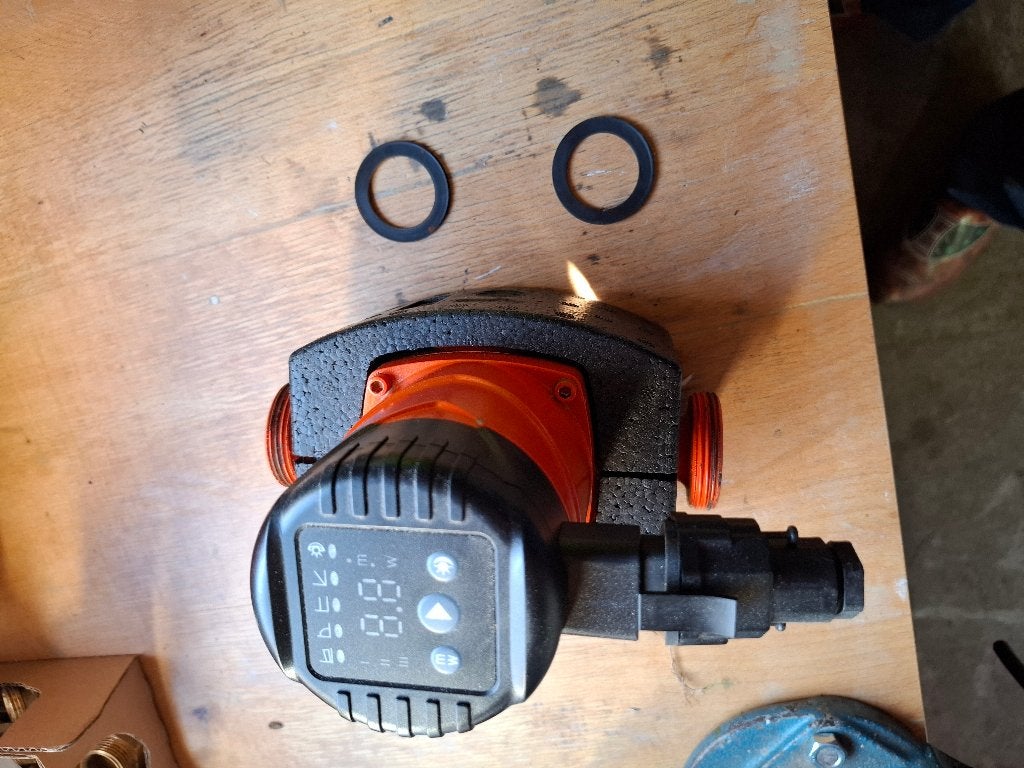 Circulatie pomp, Ophalen, Gebruikt, Minder dan 30 cm, Overige typen