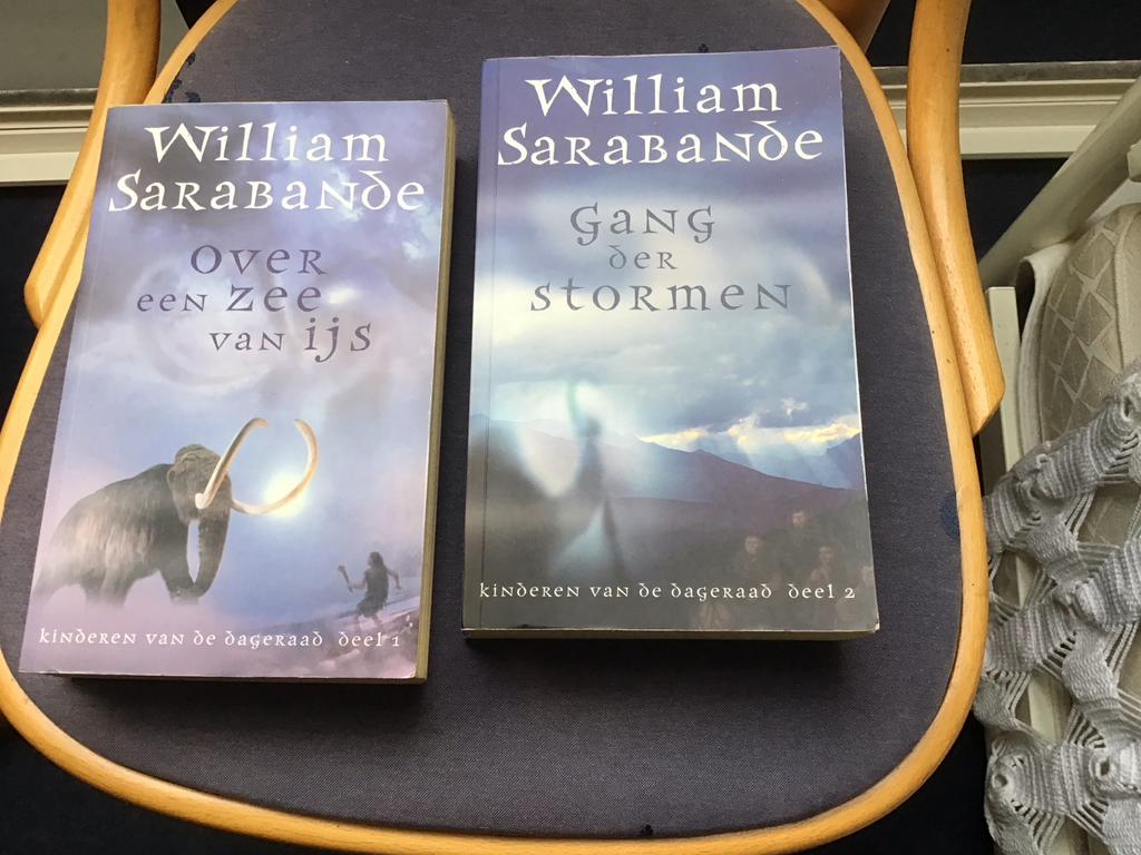 William Sarabande - Kinderen van de Dageraad (deel 1 & 2), Boeken, Ophalen of Verzenden, Gelezen, Nederland