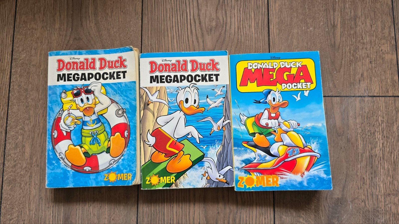 Donald Duck Megapocket Zomer - 3 stripboeken, Meerdere stripboeken, Ophalen of Verzenden, Gelezen