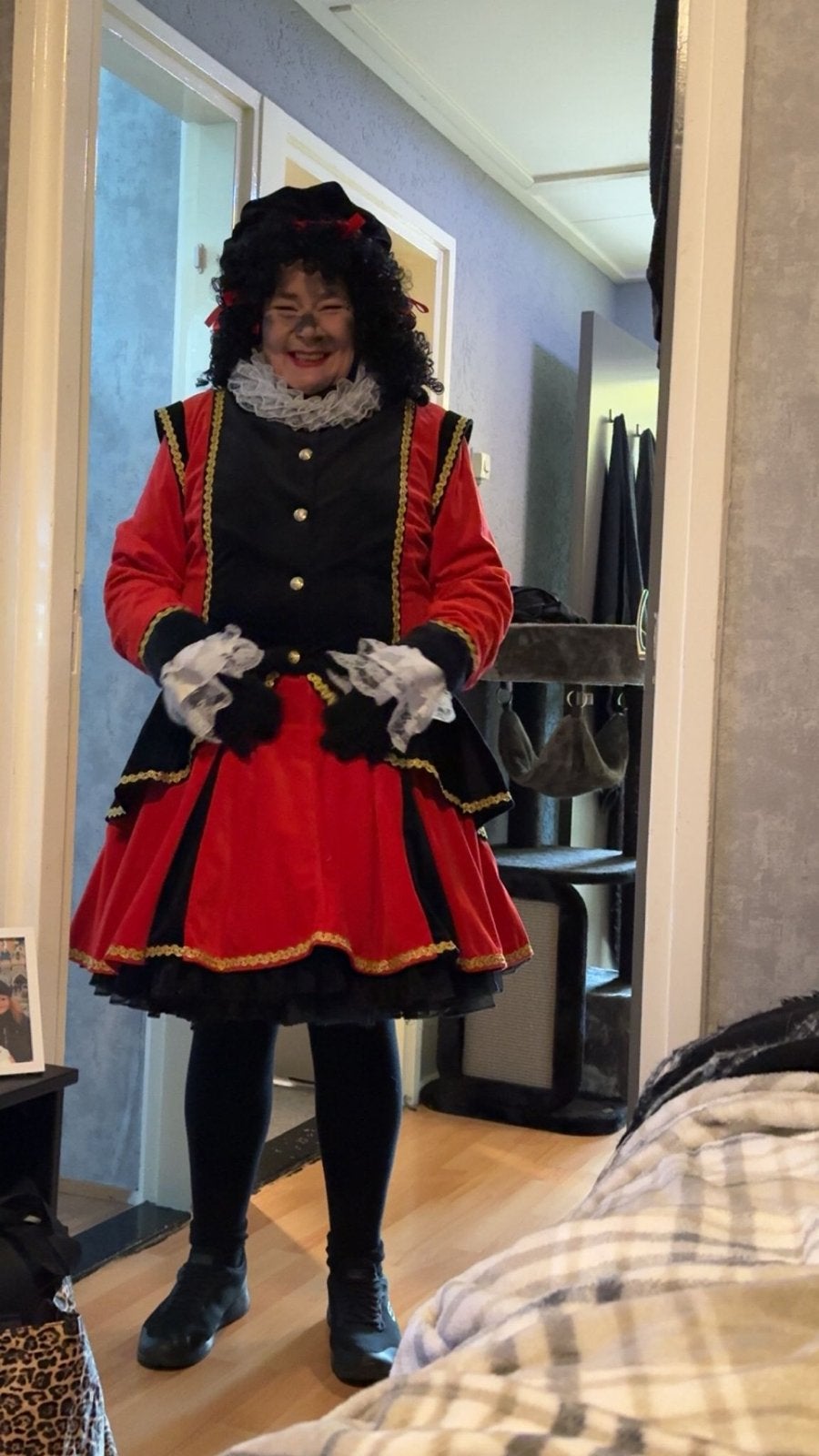 Pietenpak compleet - Zwarte Piet kostuum, Ophalen, Gebruikt, 170 of groter, Jongen of Meisje