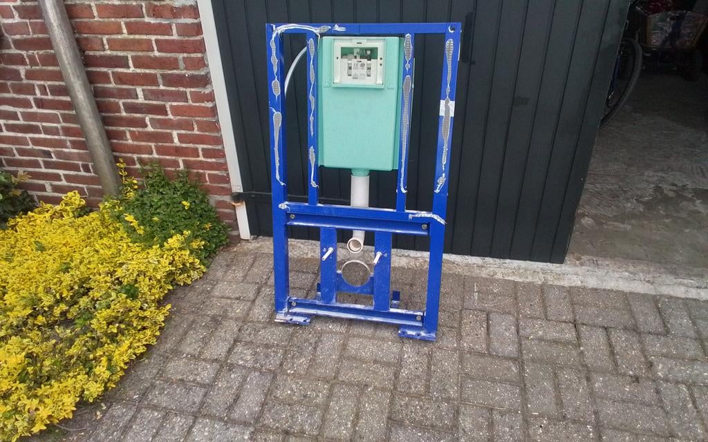 Inbouwreservoir toilet, Ophalen, Toilet