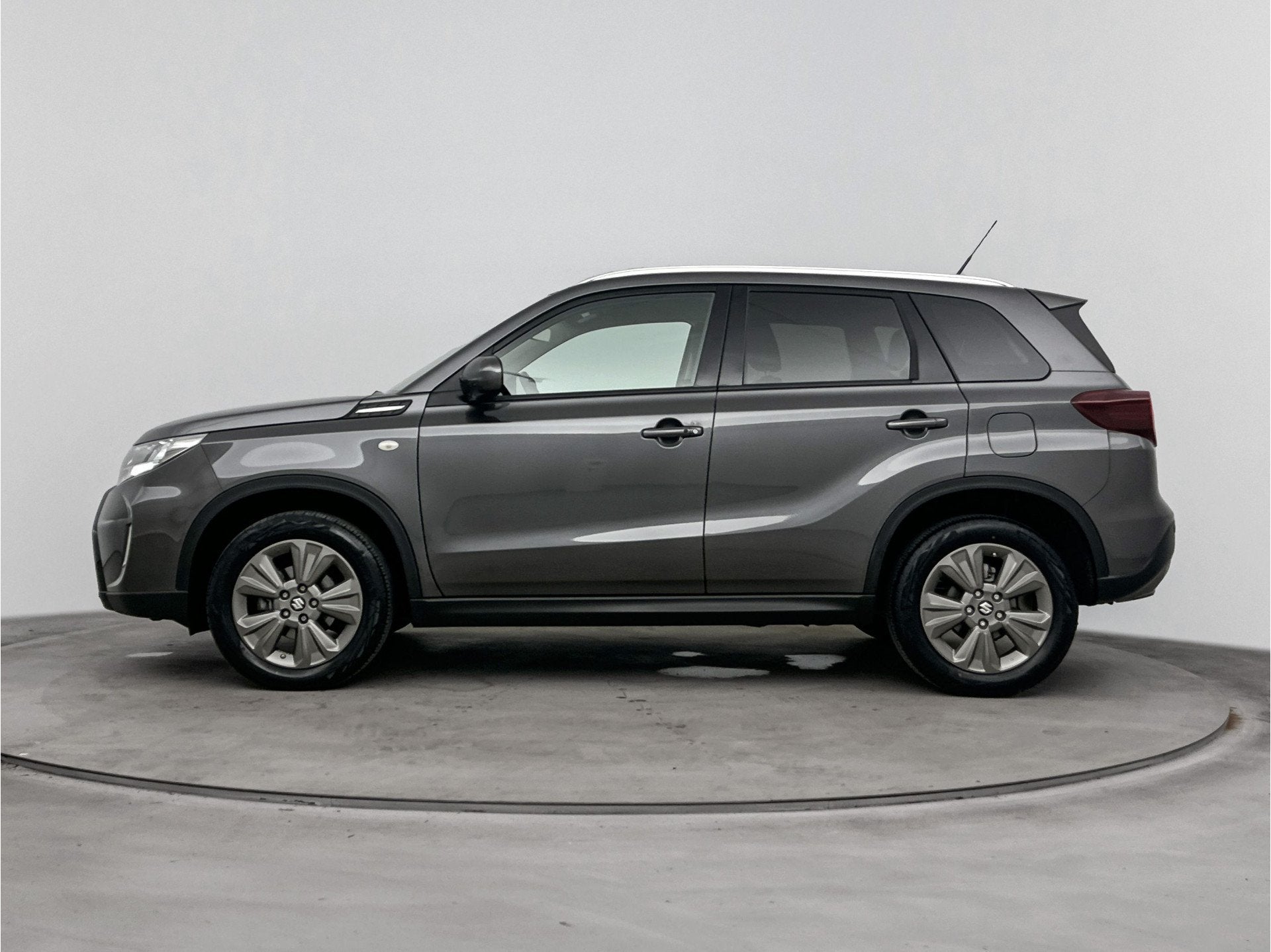 Suzuki Vitara 1.5 Hybrid Select Automaat | Navigatie | Dodeh, 12 maanden, Stof, Gebruikt, 4 cilinders