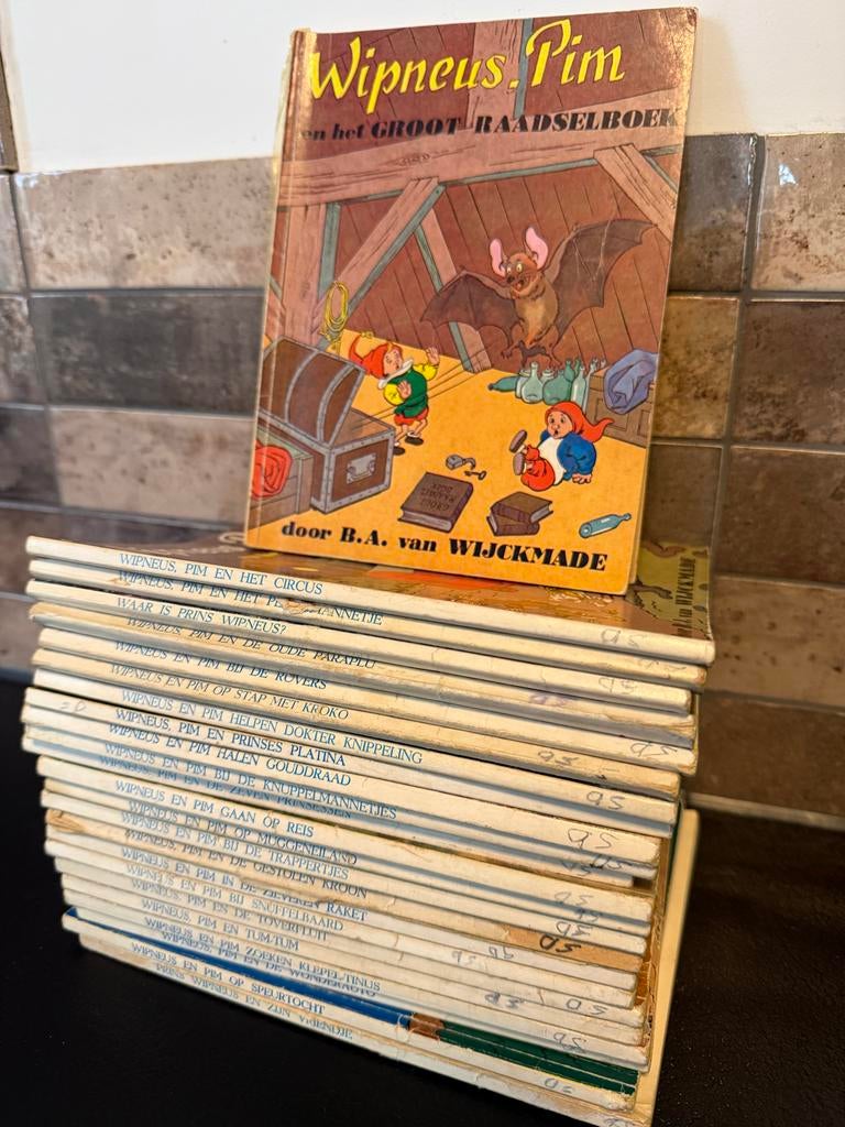 Wipneus & Pim en het Groot Raadselboek, Ophalen of Verzenden, Gelezen, Sprookjes