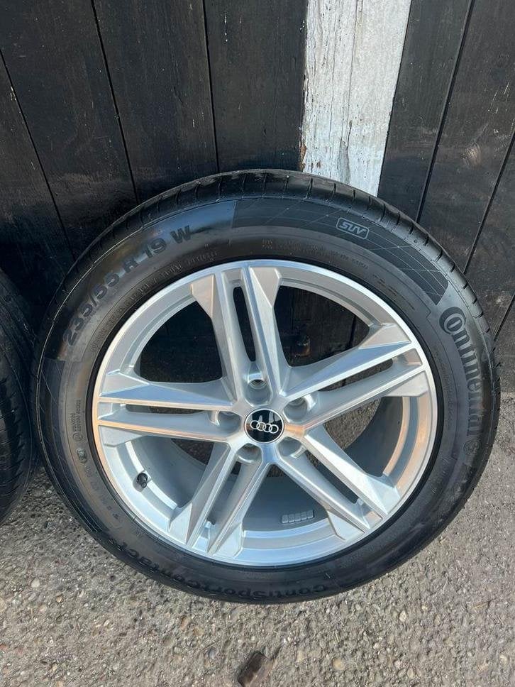 Originele Audi Q5 SQ5 velgen 19? 5x112 continental zomer 4mm, Auto-onderdelen, Banden en Velgen, Gebruikt, Banden en Velgen, Niet ingevuld