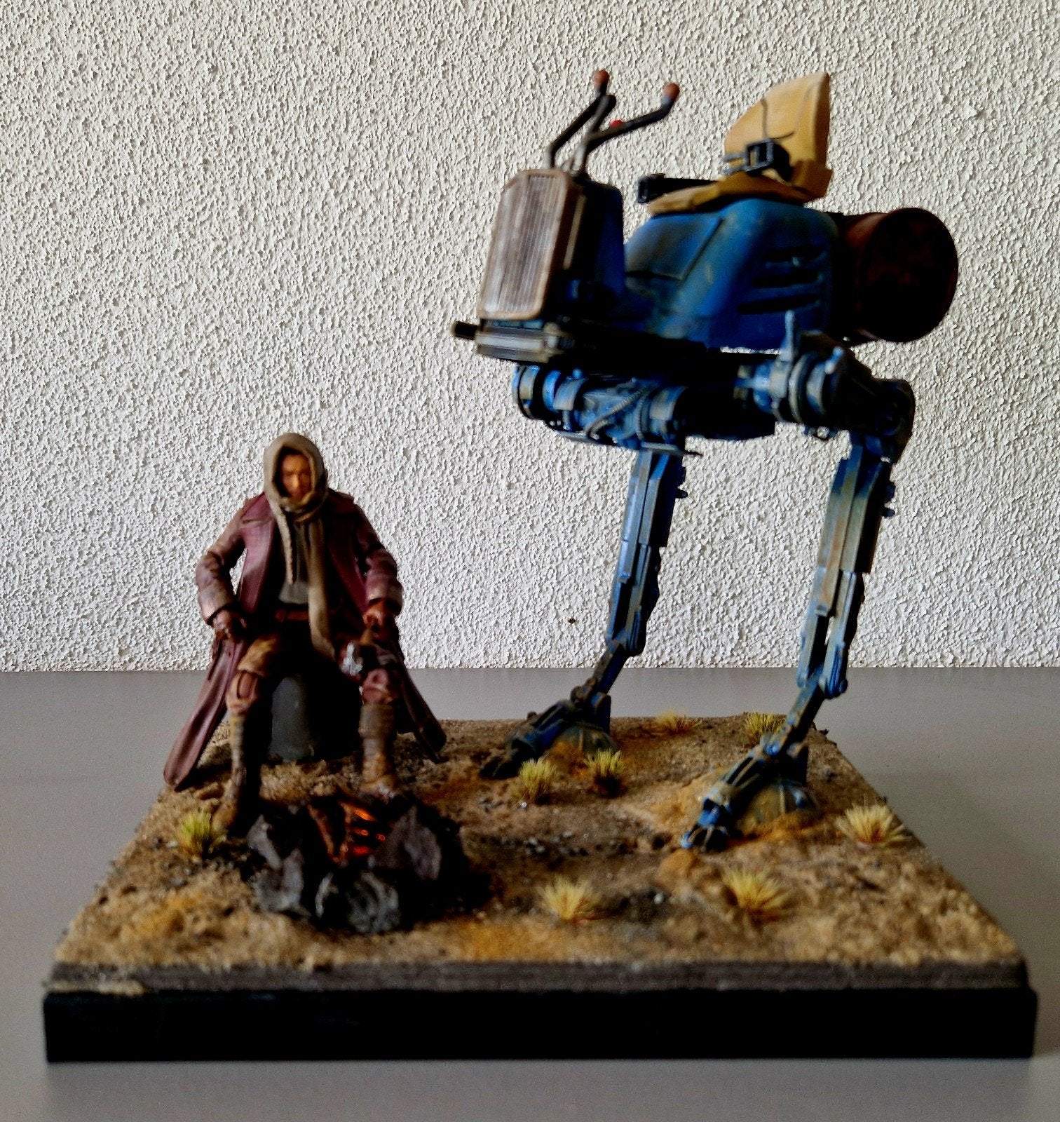 Diorama met Sci-Fi Walker en figuur - Schaal 1:18, Ophalen of Verzenden, Gebruikt