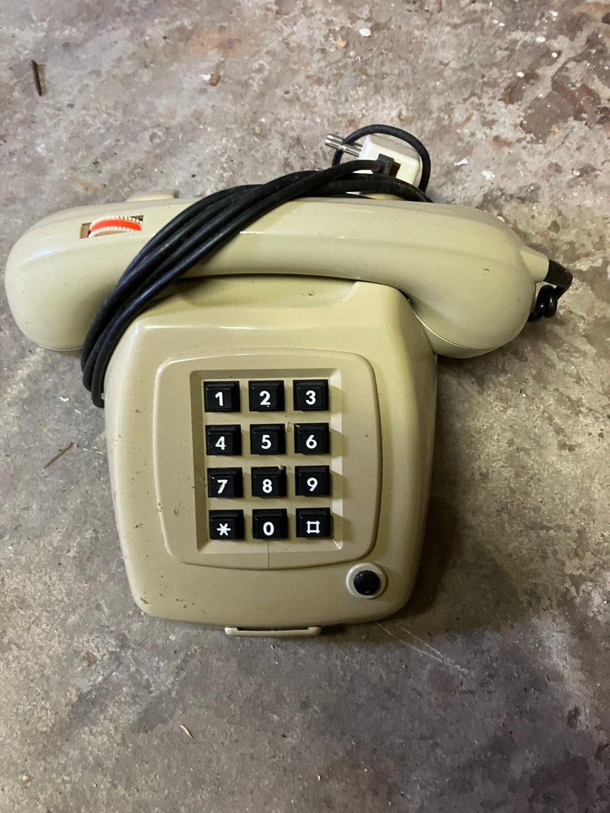 Vintage PTT T65TDK Telefoon met druktoetsen - Retro Design, Telecommunicatie, Vaste telefoons | Niet Draadloos, Ophalen of Verzenden