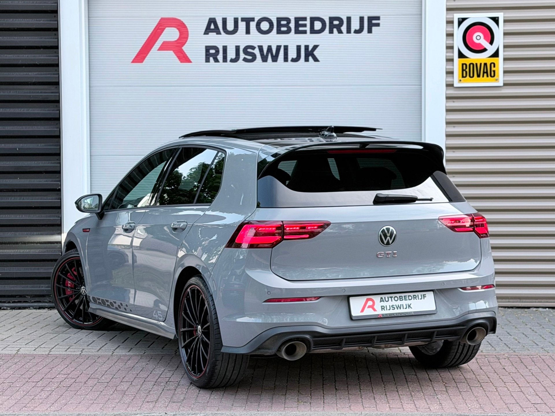Volkswagen Golf 2.0 TSI GTI Clubsport 45 Akra/H&K/HuD/Pano, 12 maanden, Gebruikt, 4 cilinders, Alcantara