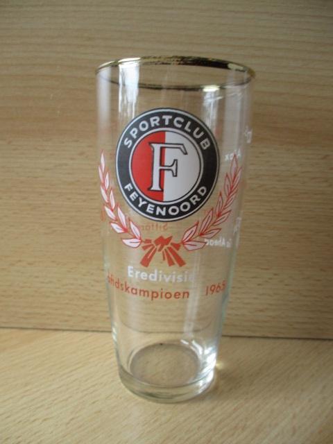 Feyenoord bierglas  Eredivisie landskampioen 1965  13.8cm, Verzamelen, Ophalen of Verzenden, Gebruikt