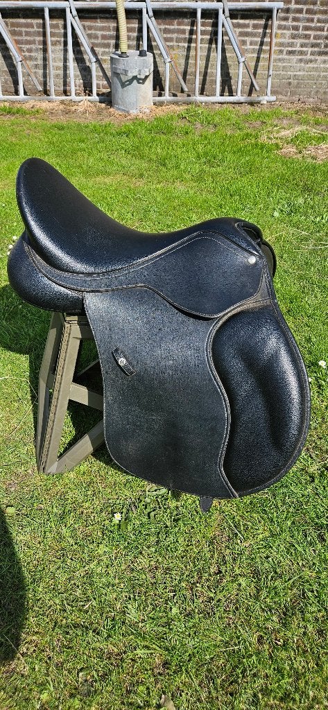 Wintec 500 vzh 16.5 inch, Dieren en Toebehoren, Paarden en Pony's | Zadels, Ophalen of Verzenden, Gebruikt, Overige soorten