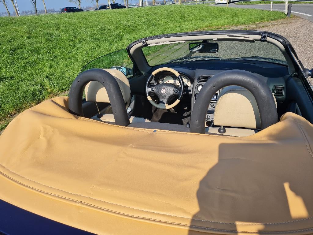 MG F 1.8 I 1999 Blauw, Achterwielaandrijving, Beige, 4 cilinders, Cabriolet