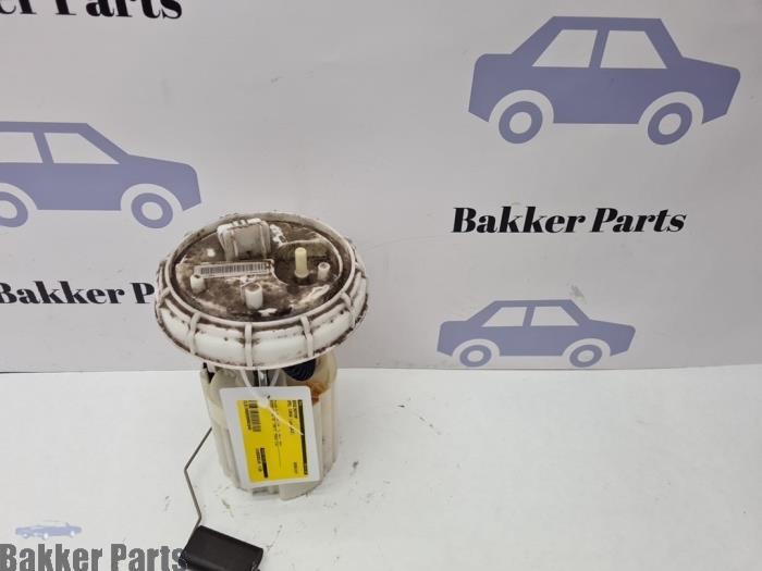 Benzinepomp van een Opel Corsa, Gebruikt, -, -, Opel