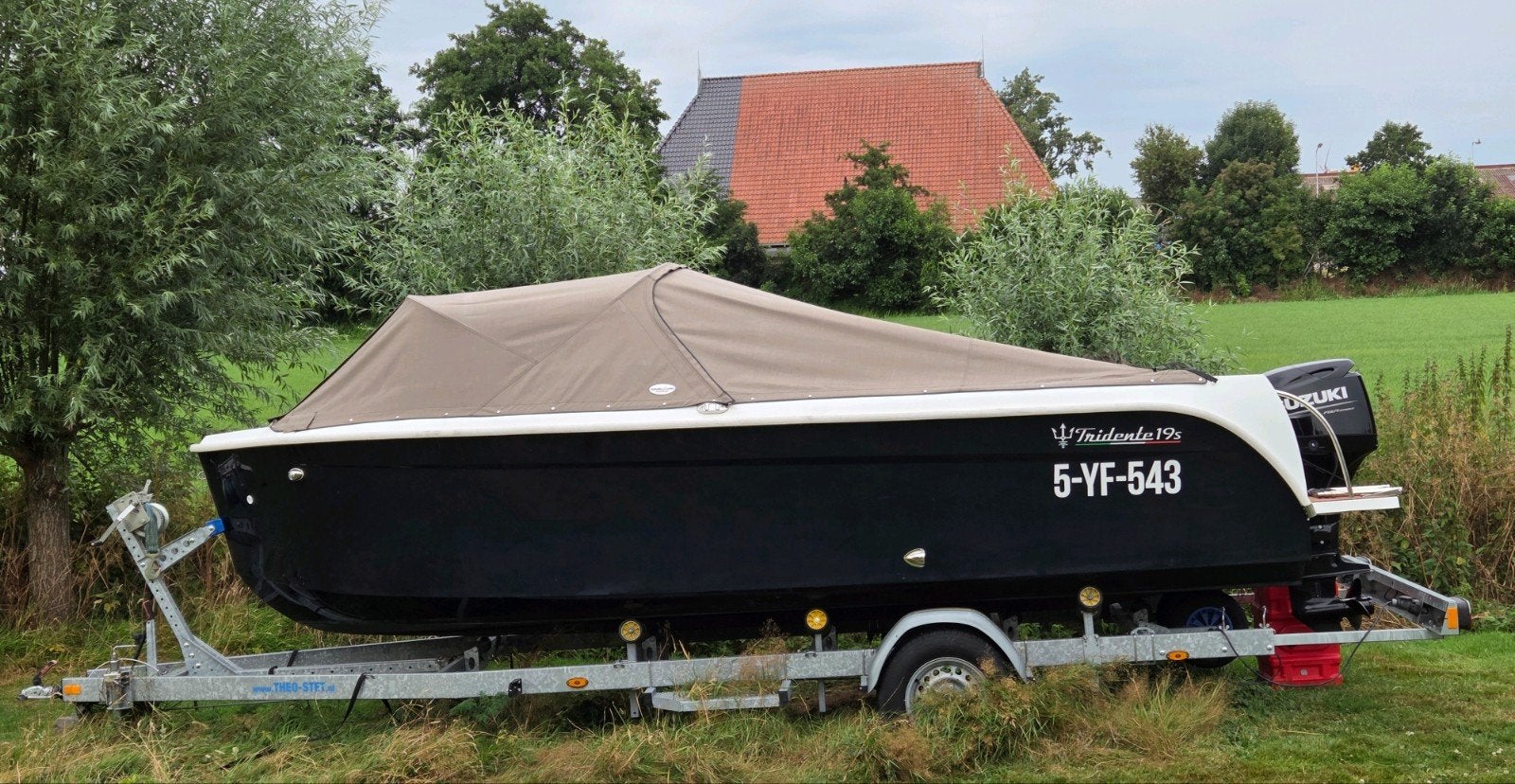 2021: Tridente 19S 585 + SUZUKI ATF 50 + TRAILER sloep, Watersport en Boten, Consoleboot, Gebruikt, Anker, 6 m