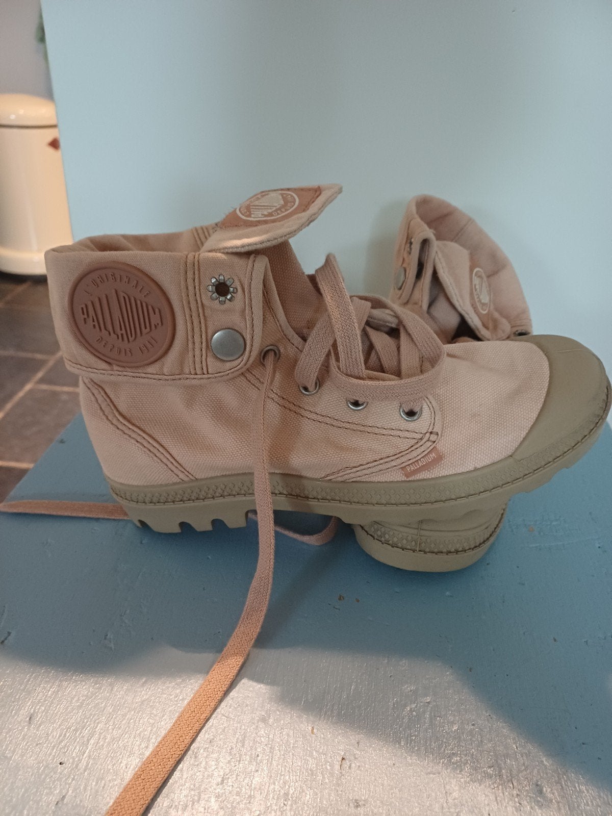 Palladiums  39, Beige, Palladium, Ophalen of Verzenden, Sneakers of Gympen