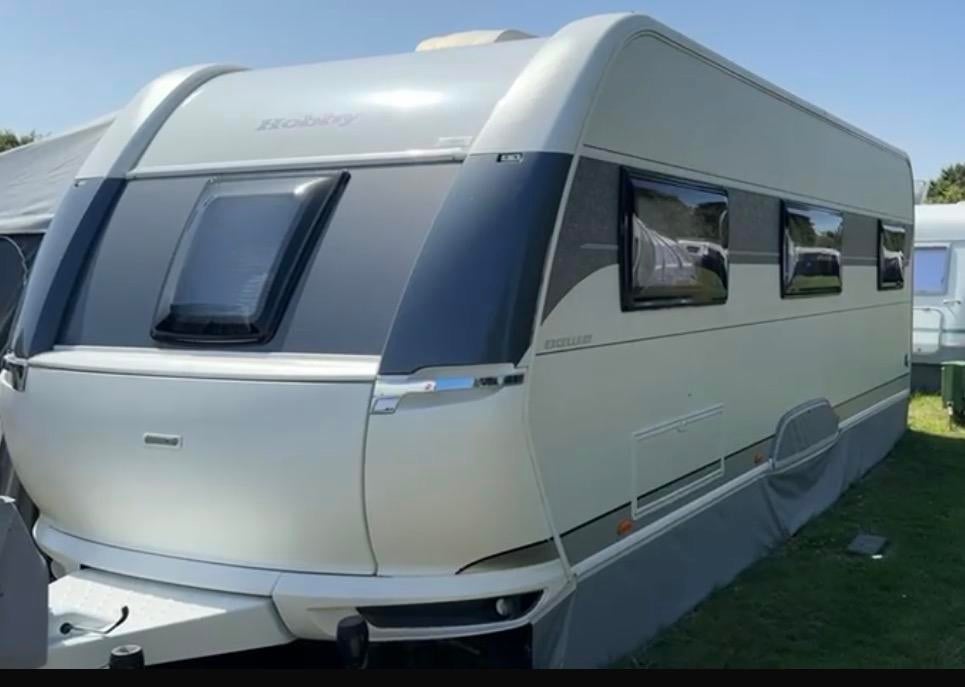 Hobby Excellent de Luxe caravan, Caravans en Kamperen, Caravans, Vast bed, Rondzit, Hobby, 7 tot 8 meter