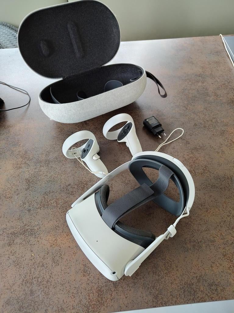 Meta Quest 2 256 GB VR bril incl. koffer, Ophalen of Verzenden, Zo goed als nieuw, VR-bril, Overige platformen