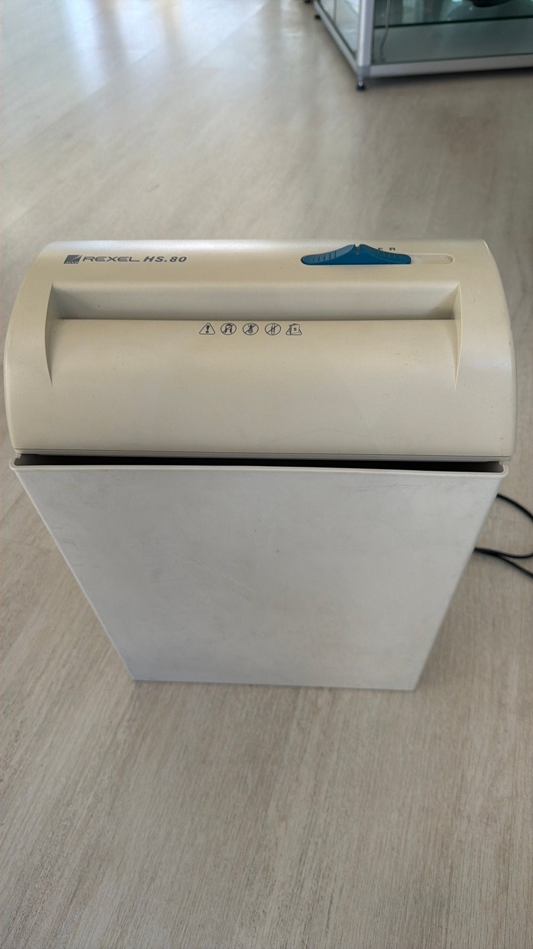 Rexel HS.80 papiervernietiger, Ophalen, Gebruikt