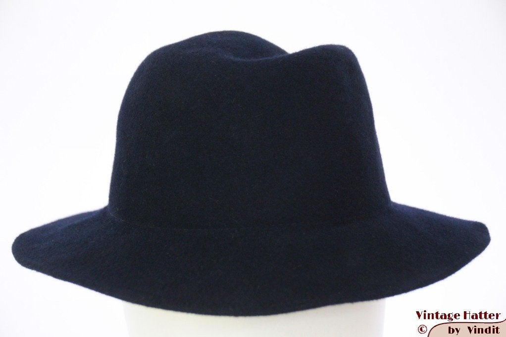 Vintage Dameshoed donker blauw vilt 57 gratis verzenden NL, Ophalen of Verzenden, Gedragen, 56 of 57 cm (M, 7 of 7⅛ inch), Hoed