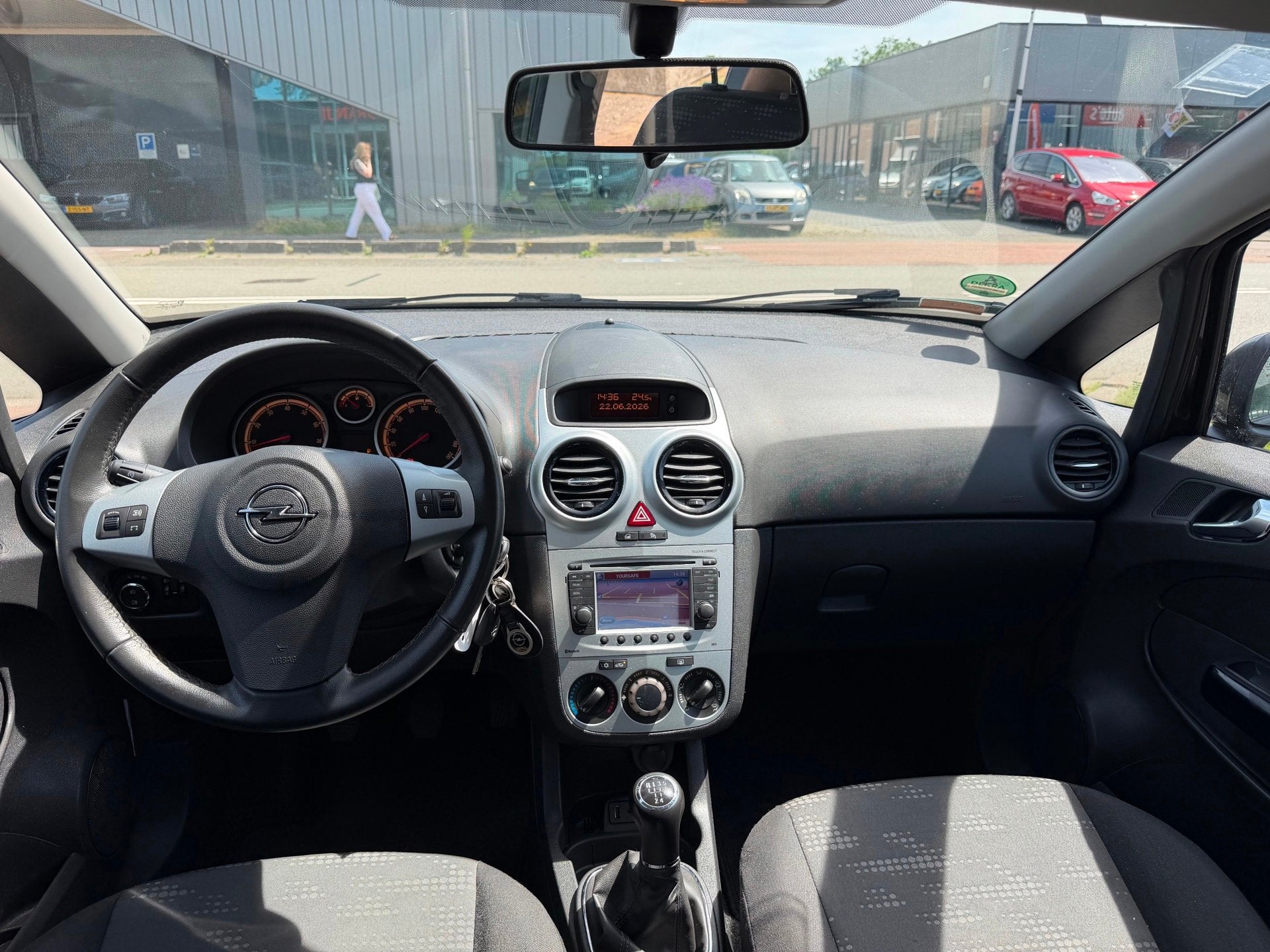 Opel Corsa 1.4-16V Edition/Airco/Cruise/Navigatie/Nap/Apk/2E, Euro 5, Gebruikt, 1398 cc, 4 cilinders