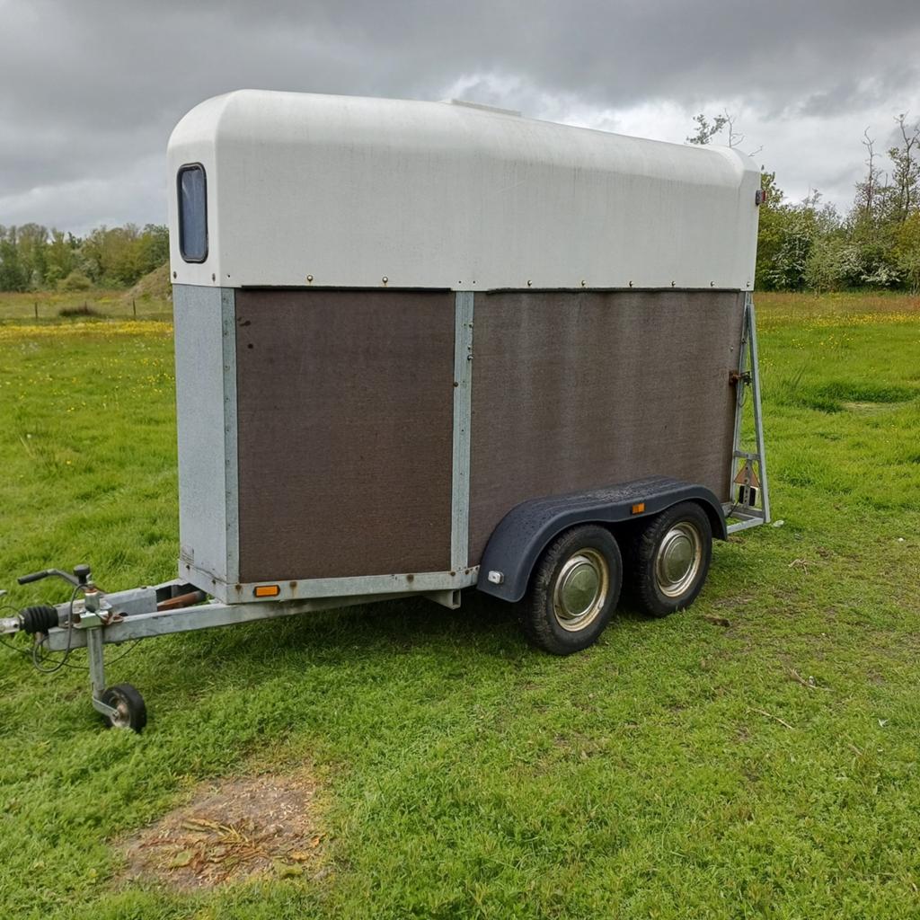 Wesco pony/schapentrailer