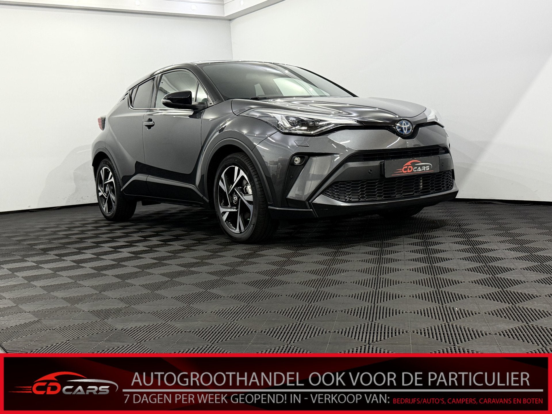 Toyota C-HR 2.0 Hybrid Style Camera, Navi, Stoelverwarming,, Auto's, Toyota, Euro 6, 4 cilinders, Leder en Stof, Bedrijf