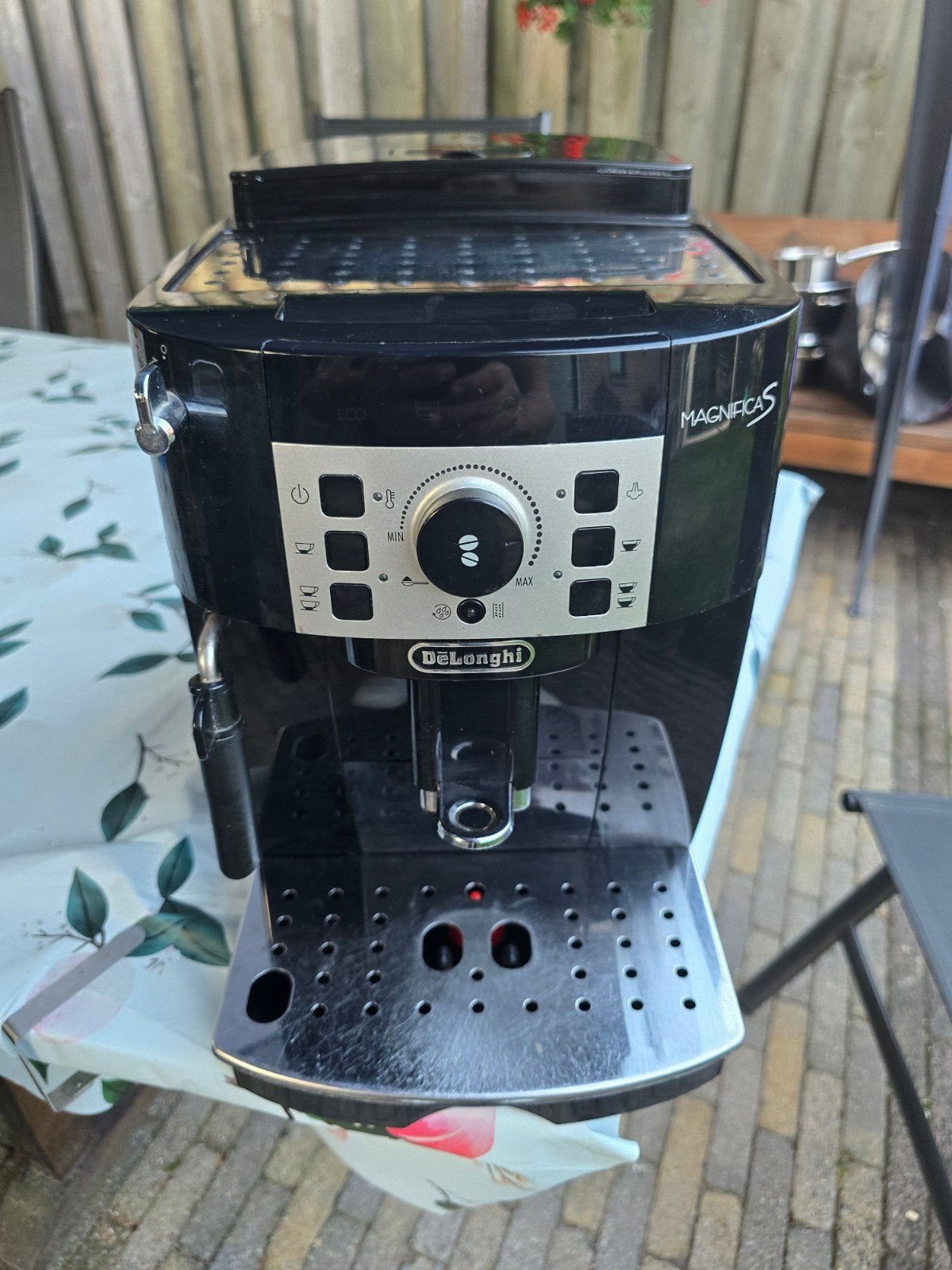 Dēlonghi Magnifica S volautomatische espressomachine, Witgoed en Apparatuur, Koffiezetapparaten, Ophalen