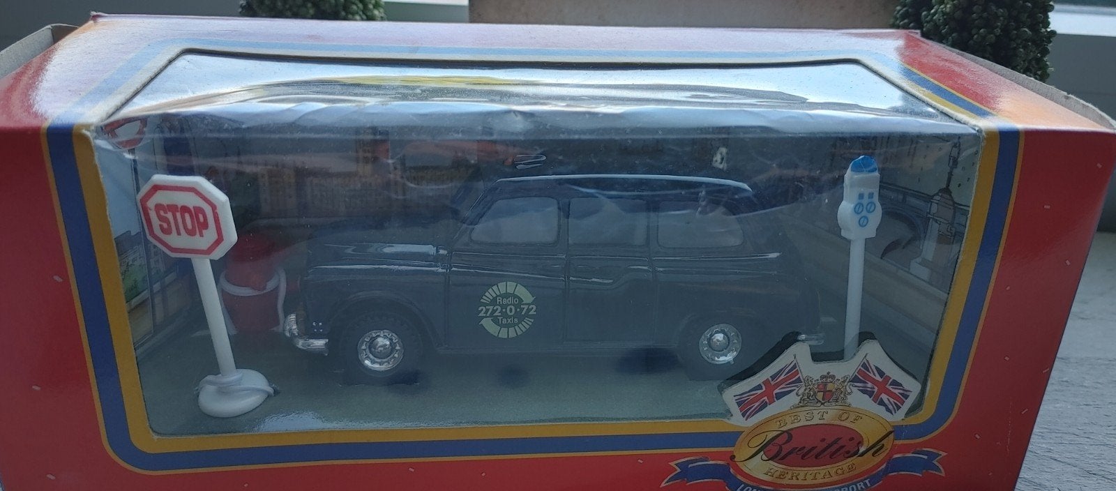 corgi london taxi austin FX4 1:24, Verzenden, Zo goed als nieuw, Auto, Overige merken