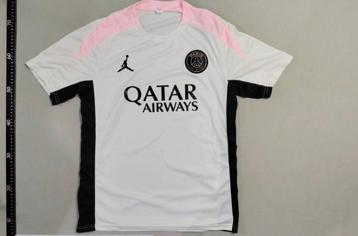PSG Jordan Trainingspak - Shirt en Broek maat S, Maat M, Ophalen, Zo goed als nieuw, Set