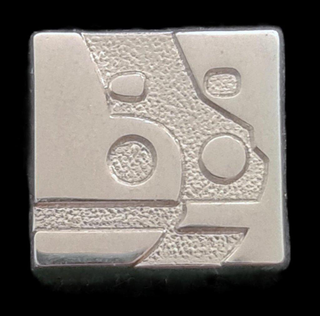 Volkswagen Beetle pin- zilverkleur, Verzenden, Nieuw, Transport, Speldje of Pin