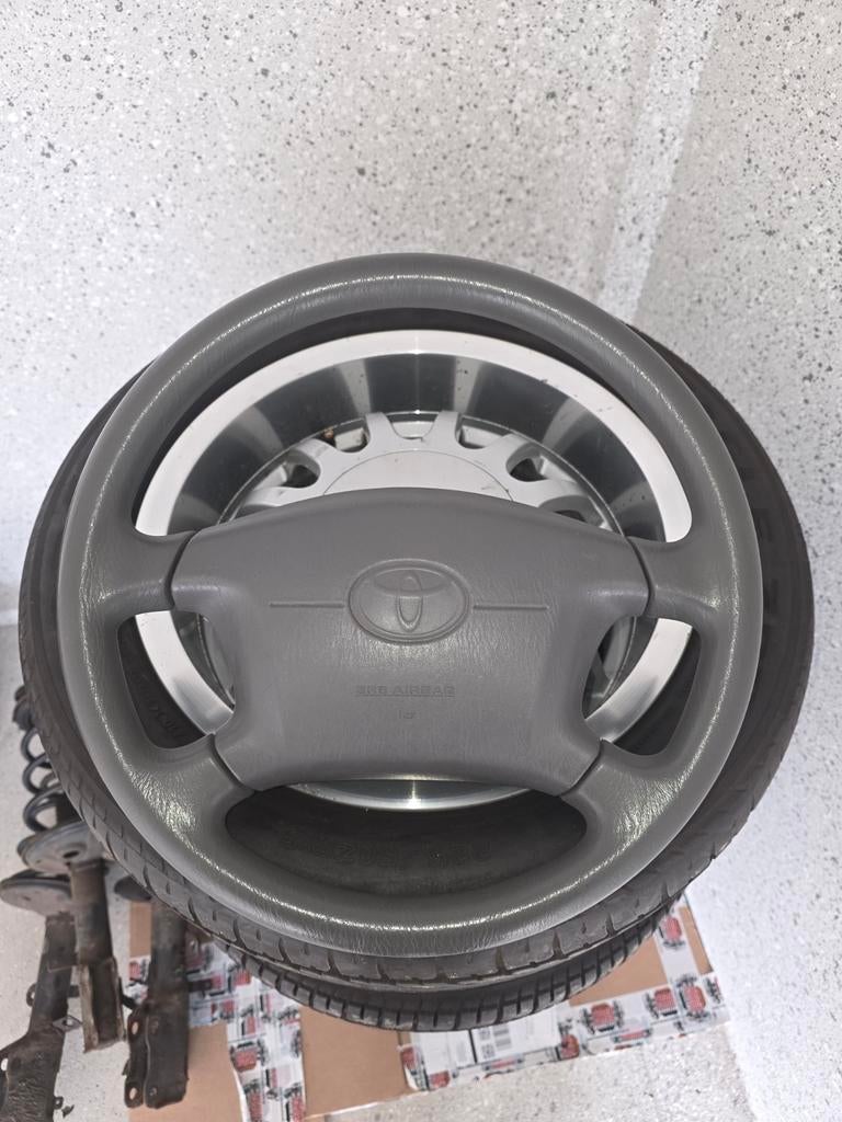 Toyota corolla e11 stuur., Ophalen
