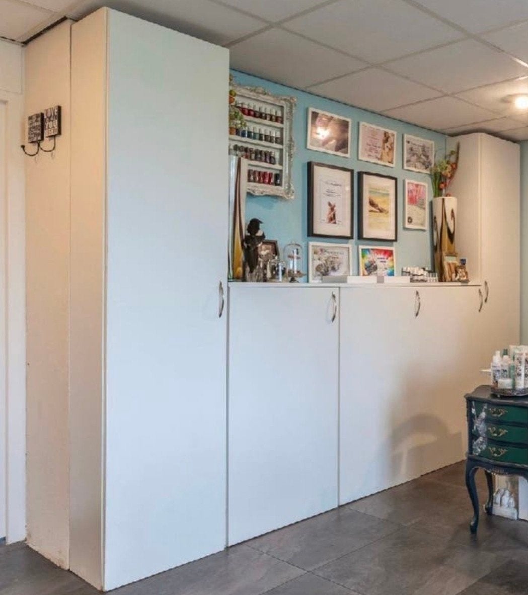 Kast met planken - gratis af te halen, Ophalen, Zo goed als nieuw