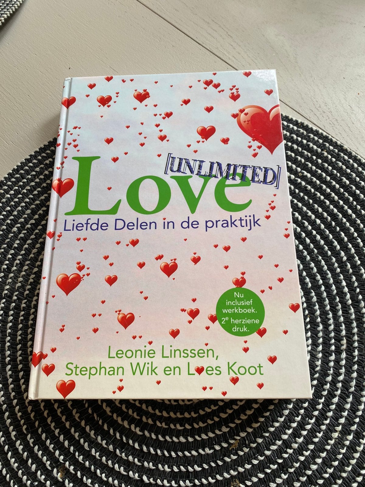 Liefde delen in de praktijk, Ophalen of Verzenden, Zo goed als nieuw, Spiritualiteit algemeen, Achtergrond en Informatie