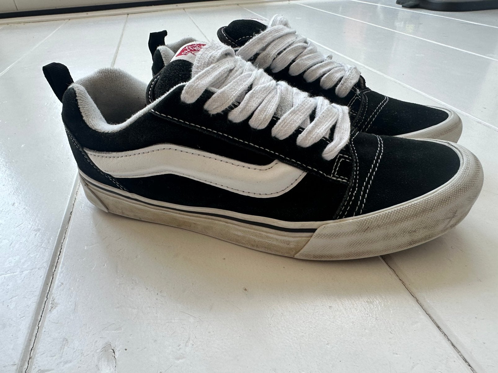 Vans Knu Skool zwart maat 42, Kleding | Heren, Schoenen, Zwart, Ophalen of Verzenden, Sneakers of Gympen, Zo goed als nieuw