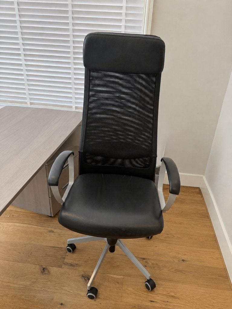 IKEA MARKUS leren bureaustoel – ergonomisch, Ophalen, Gebruikt, Zwart, Bureaustoel